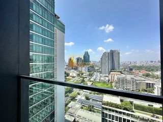 For rent 2 bedrooms condo in Pathum Wan, Bangkok