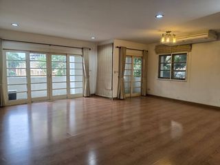 For sale 2 bed condo in Mueang Pathum Thani, Pathum Thani
