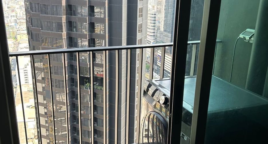 For sale 1 bed condo in Huai Khwang, Bangkok