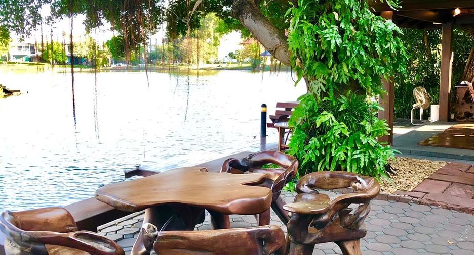 For rent 5 ベッドルーム house in Bang Phli, Samut Prakan