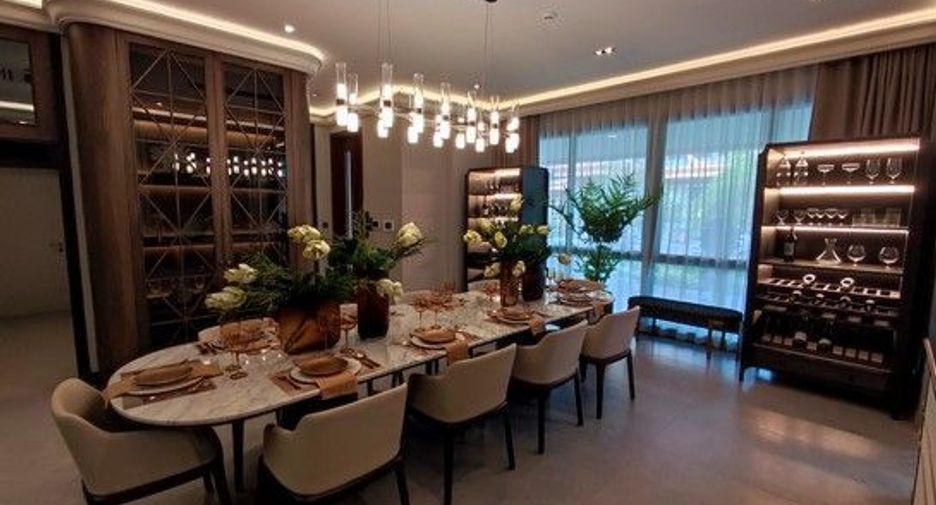 For sale 4 bedrooms house in Prawet, Bangkok