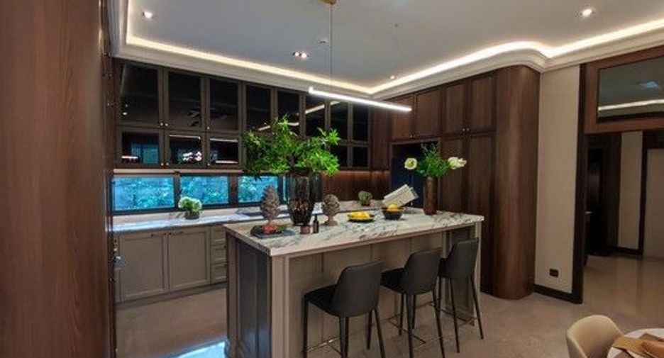 For sale 4 bedrooms house in Prawet, Bangkok