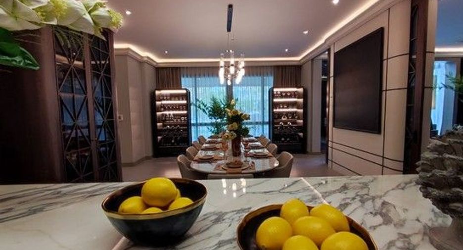 For sale 4 bedrooms house in Prawet, Bangkok
