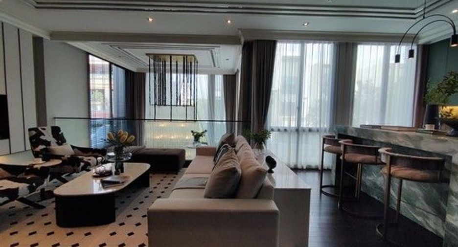 For sale 4 bedrooms house in Prawet, Bangkok