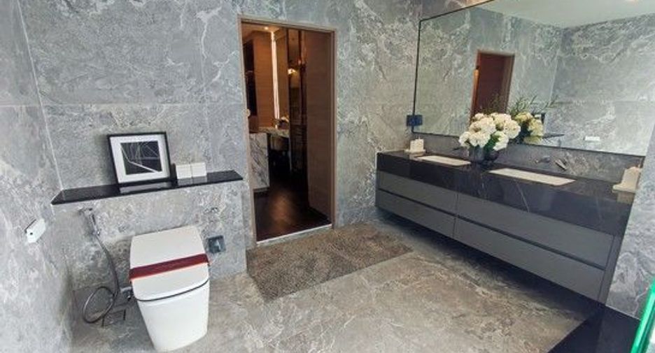 For sale 4 bedrooms house in Prawet, Bangkok