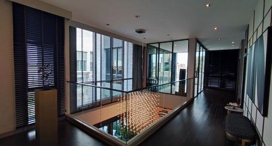 For sale 4 bedrooms house in Prawet, Bangkok