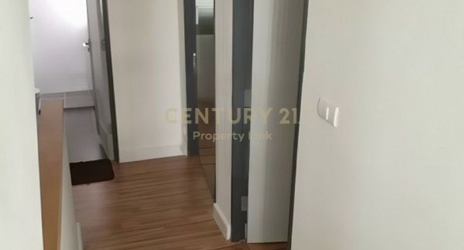 For rent and for sale 3 bedrooms townhouse in Lat Phrao, Bangkok