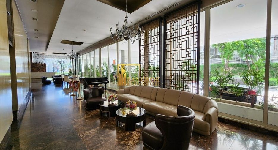 For rent 4 bedrooms condo in Watthana, Bangkok