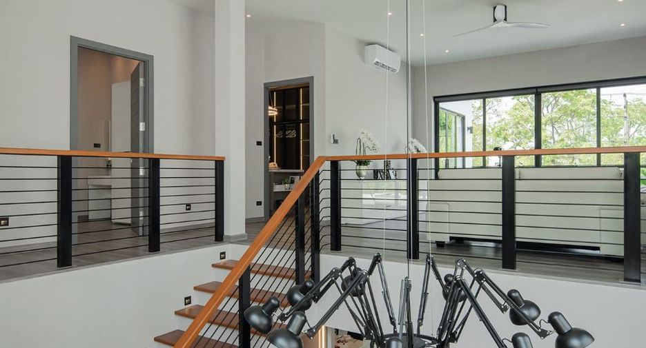 For sale 4 bedrooms house in Hang Dong, Chiang Mai