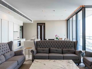 Condo en alquiler de 3 habitaciones en Khlong Toei, Bangkok