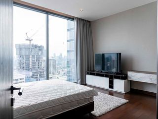Condo en alquiler de 3 habitaciones en Khlong Toei, Bangkok