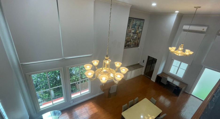 Wohnung zur Miete mit 3 Zimmer in Watthana, Bangkok