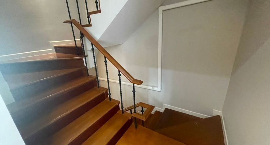 Wohnung zur Miete mit 3 Zimmer in Watthana, Bangkok