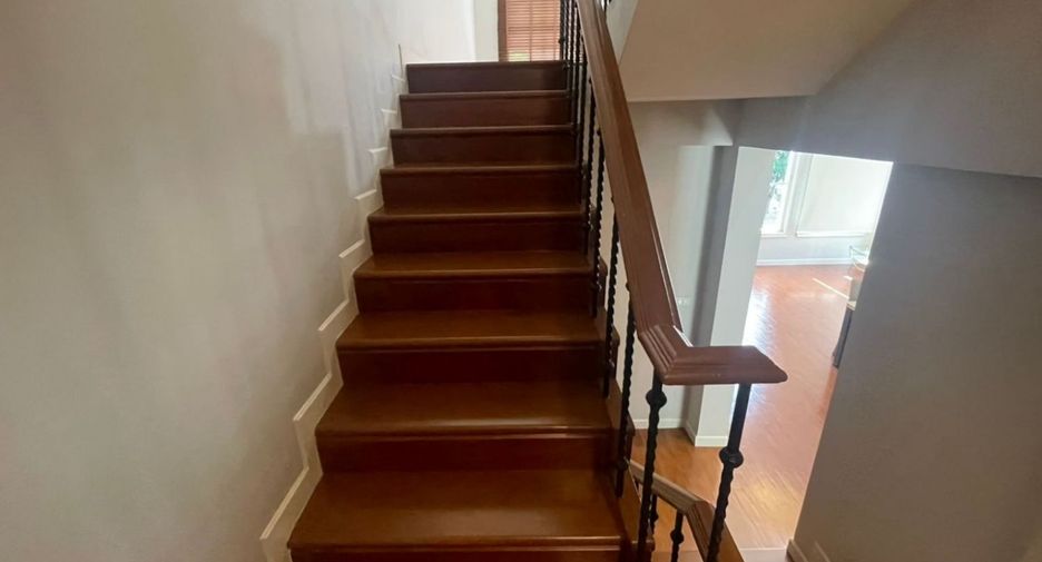 Wohnung zur Miete mit 3 Zimmer in Watthana, Bangkok