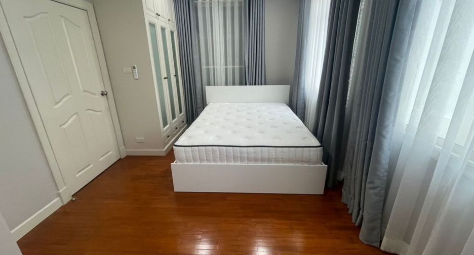 Wohnung zur Miete mit 3 Zimmer in Watthana, Bangkok