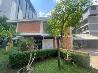 For rent そして for sale 3 Beds house in Khlong Toei, Bangkok