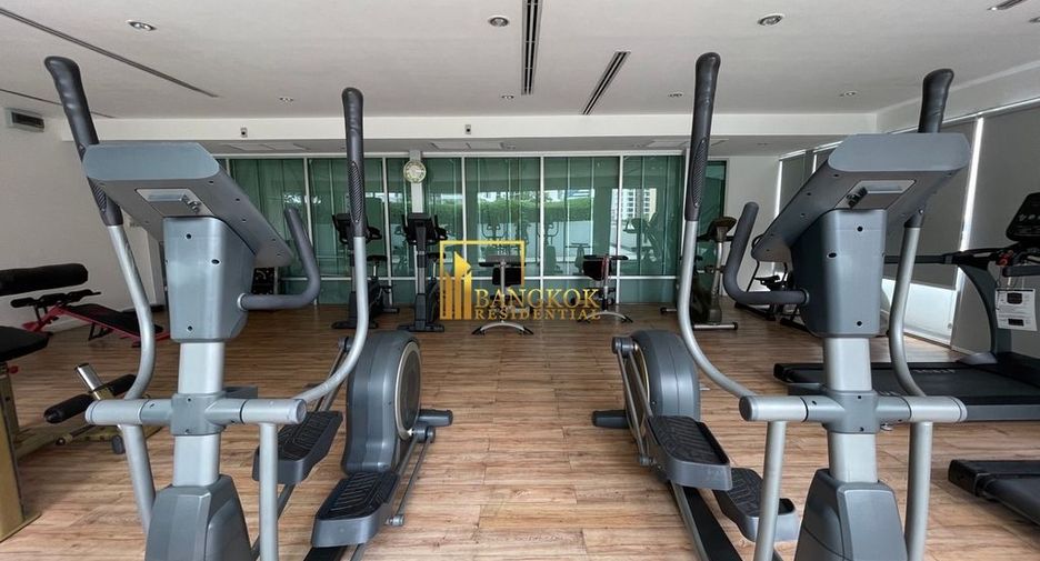For rent 3 bedrooms condo in Khlong Toei, Bangkok