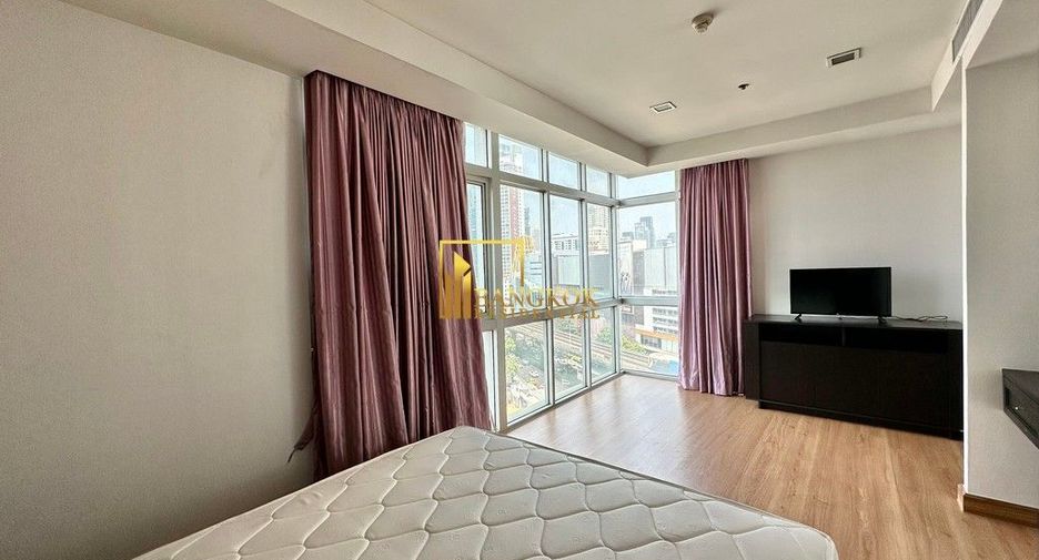 À louer 4 chambres condo à Khlong Toei, Bangkok