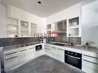 Продажа 4 спальни вилла в Йомтиен, Паттайя