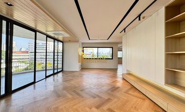 For rent 3 bedrooms condo in Sathon, Bangkok