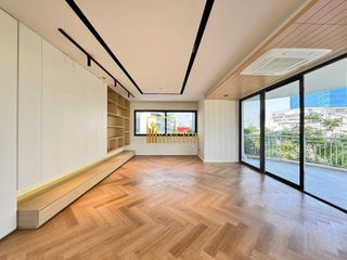 Condo en alquiler de 3 habitaciones en Sathon, Bangkok