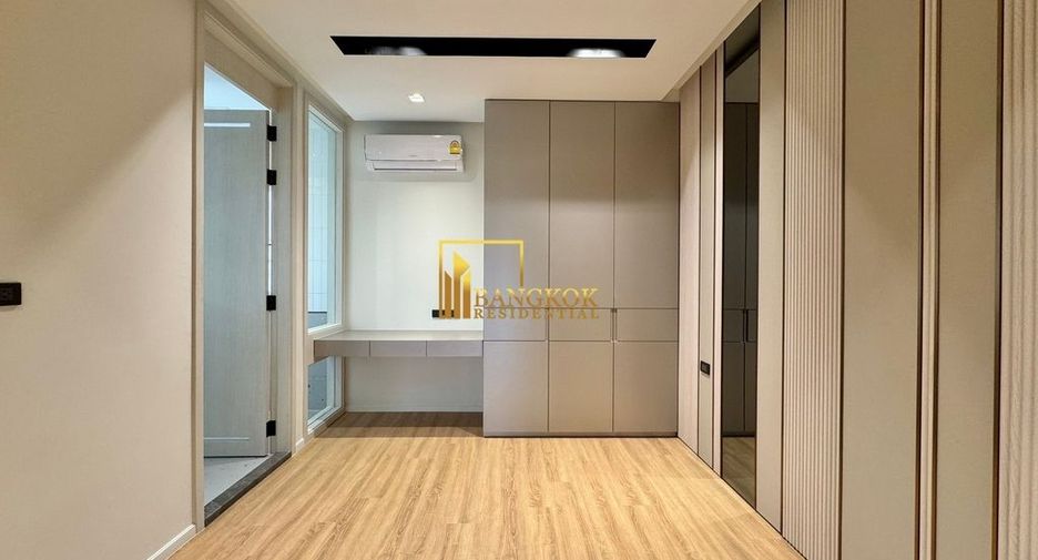 For rent 3 bedrooms condo in Sathon, Bangkok