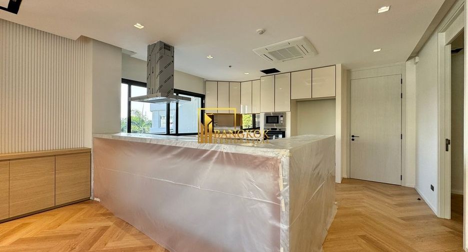 For rent 3 bedrooms condo in Sathon, Bangkok