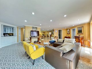 For rent 3 bedrooms condo in Yan Nawa, Bangkok