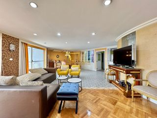 For rent 3 bedrooms condo in Yan Nawa, Bangkok