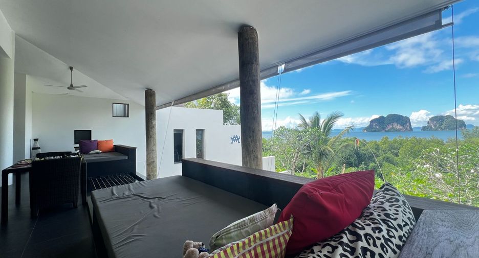 For sale 5 bedrooms villa in Ao Luek, Krabi