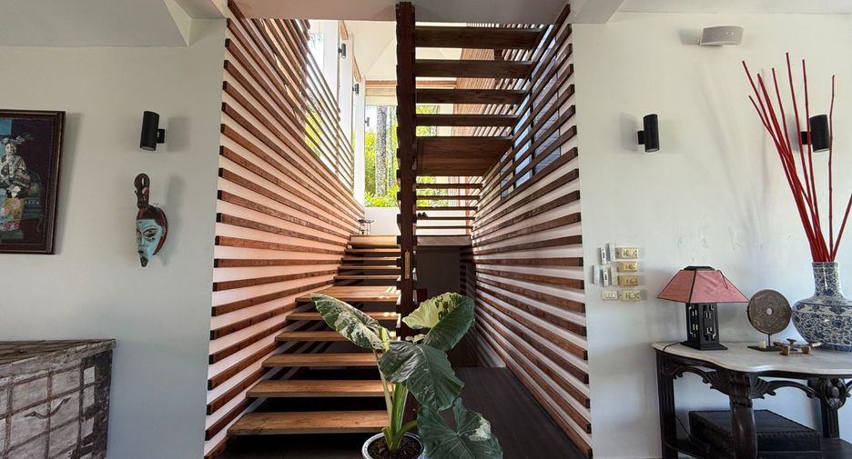 For sale 5 bedrooms villa in Ao Luek, Krabi