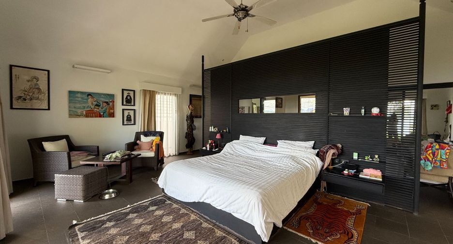 For sale 5 bedrooms villa in Ao Luek, Krabi