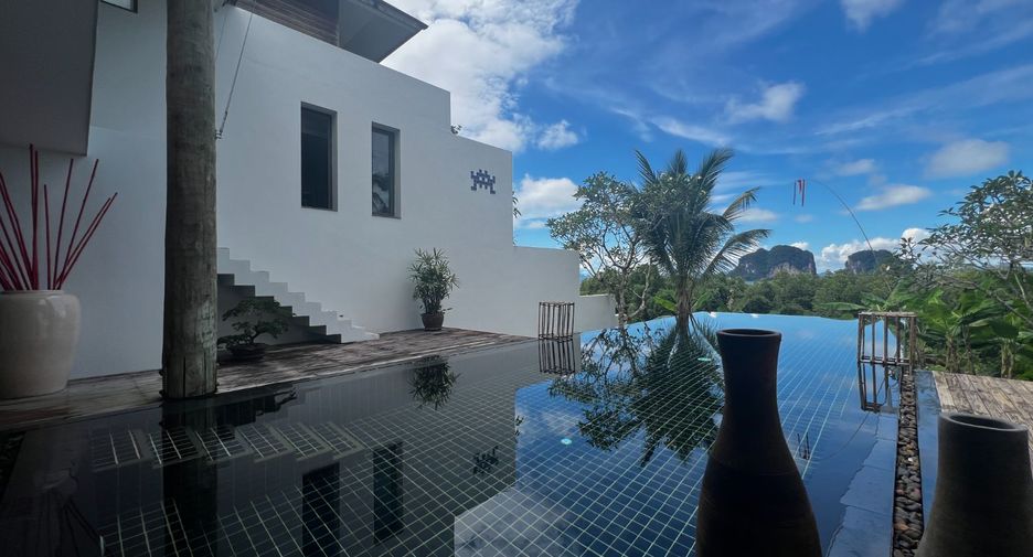 For sale 5 bedrooms villa in Ao Luek, Krabi