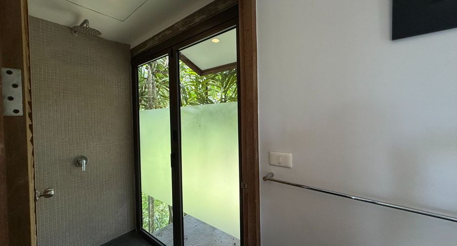 For sale 5 bedrooms villa in Ao Luek, Krabi