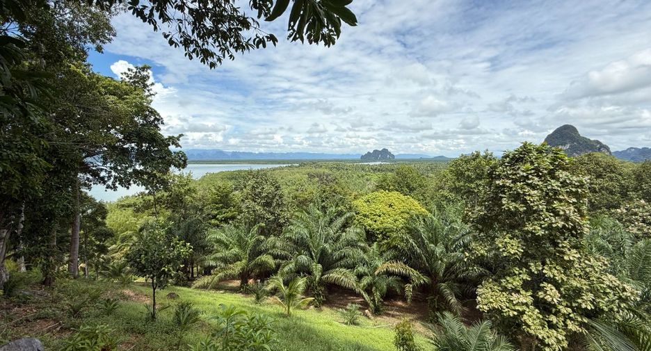 For sale 5 bedrooms villa in Ao Luek, Krabi