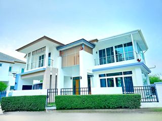 For sale 6 bed villa in North Pattaya, Pattaya