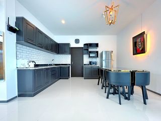 For sale 6 bed villa in North Pattaya, Pattaya