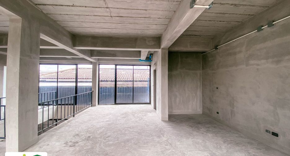 For rent 5 bedrooms retail Space in Chatuchak, Bangkok