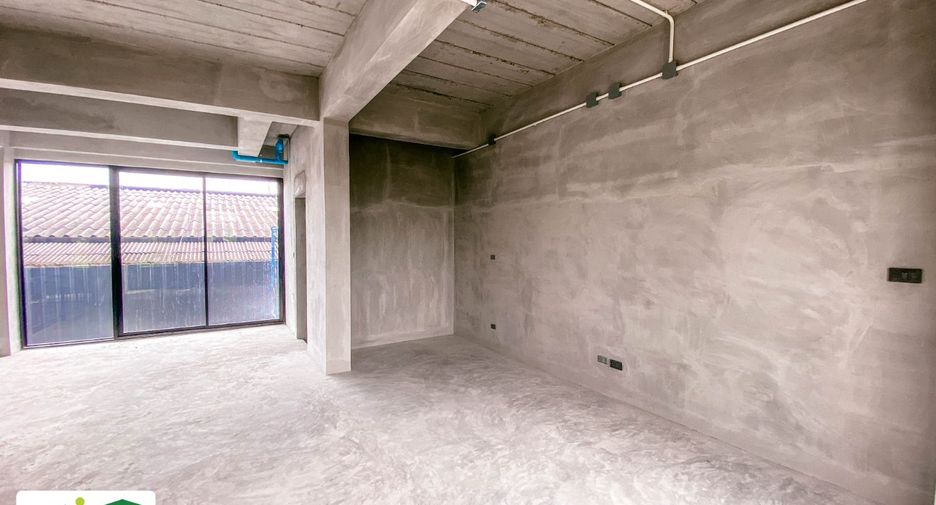 For rent 5 bedrooms retail Space in Chatuchak, Bangkok
