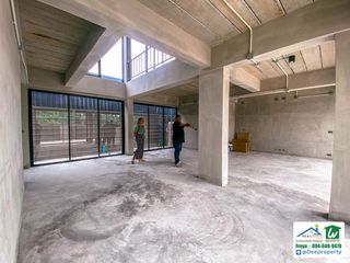 出租 5 卧室 商业空间 在 Chatuchak, 曼谷