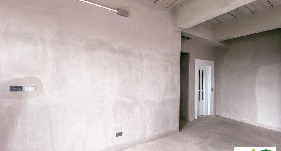 For rent 5 bedrooms retail Space in Chatuchak, Bangkok