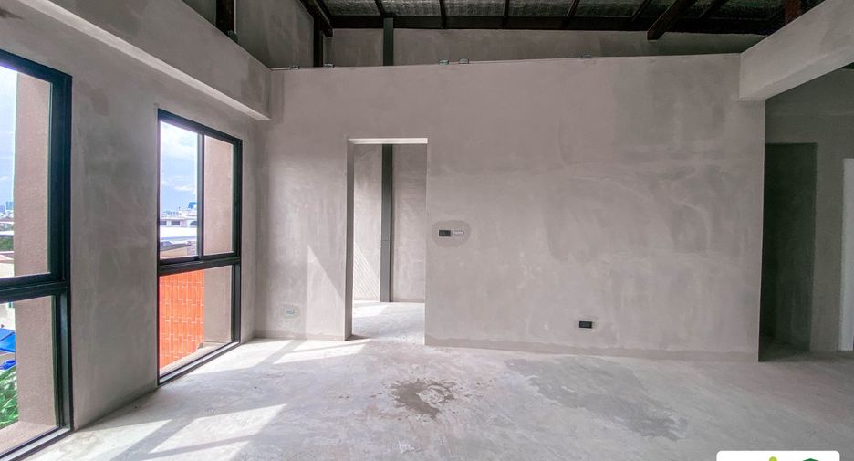 For rent 5 bedrooms retail Space in Chatuchak, Bangkok