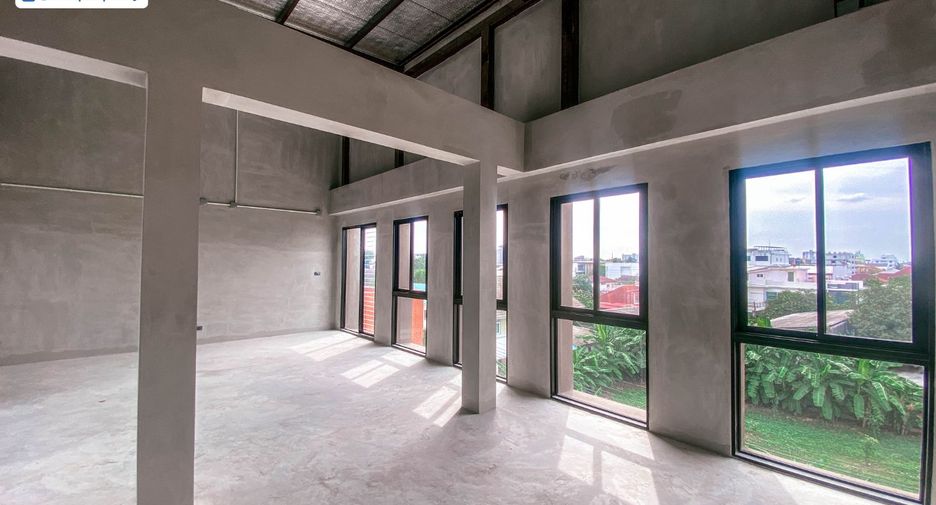 For rent 5 bedrooms retail Space in Chatuchak, Bangkok