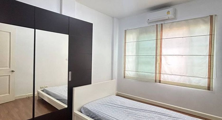 ให้เช่า 3 ห้องนอน ทาวน์เฮ้าส์ ใน บางนา, กรุงเทพฯ