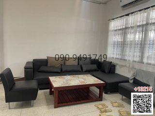 Reihenhaus zur Miete mit 7 Zimmer in Huai Khwang, Bangkok