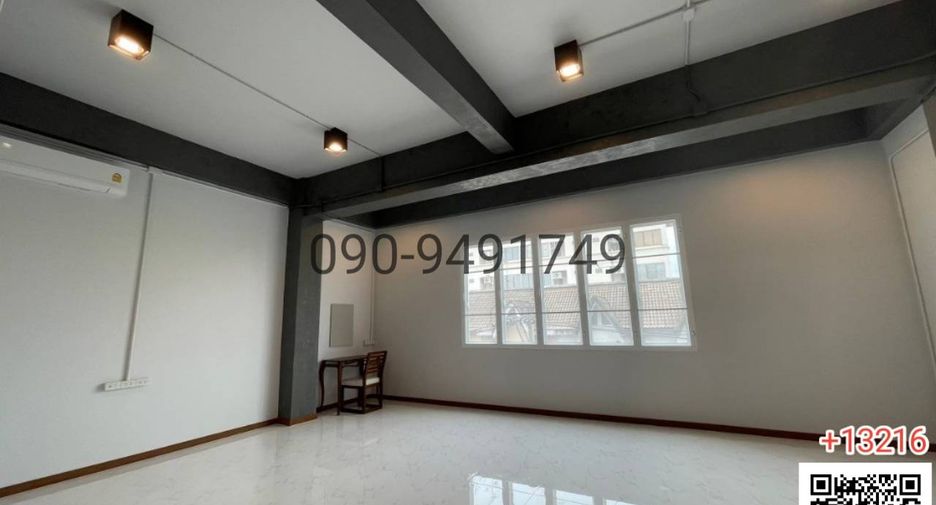 For rent 3 bedrooms office in Bang Phlat, Bangkok