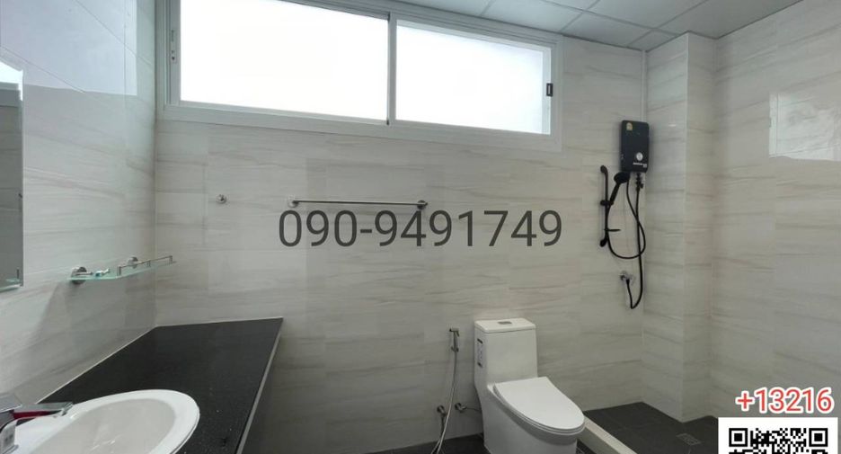 For rent 3 bedrooms office in Bang Phlat, Bangkok