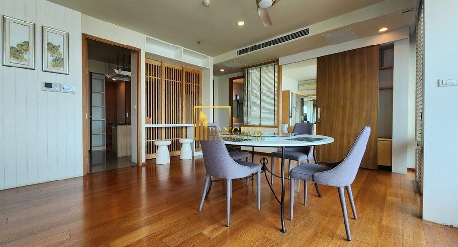 For rent 3 bedrooms condo in Yan Nawa, Bangkok
