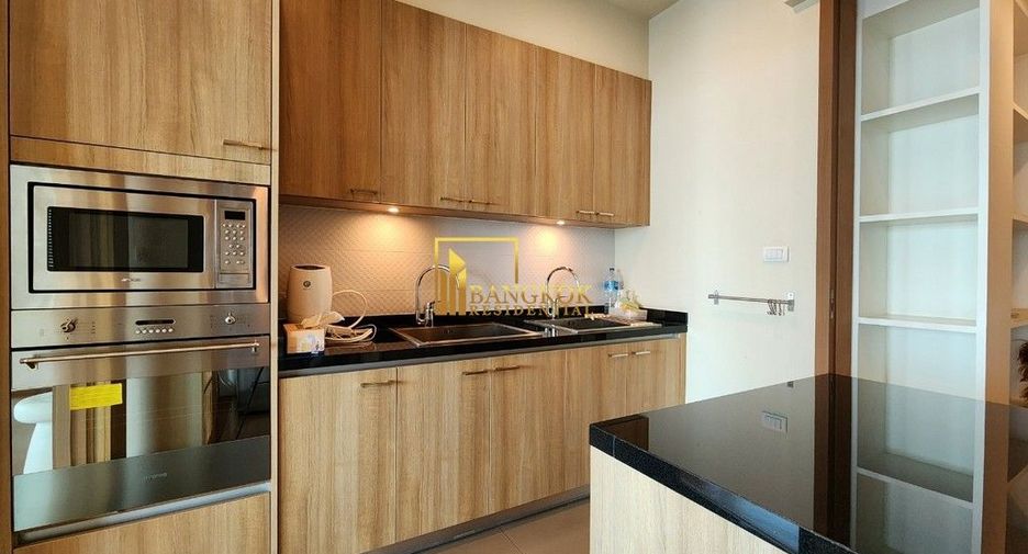 For rent 3 bedrooms condo in Yan Nawa, Bangkok