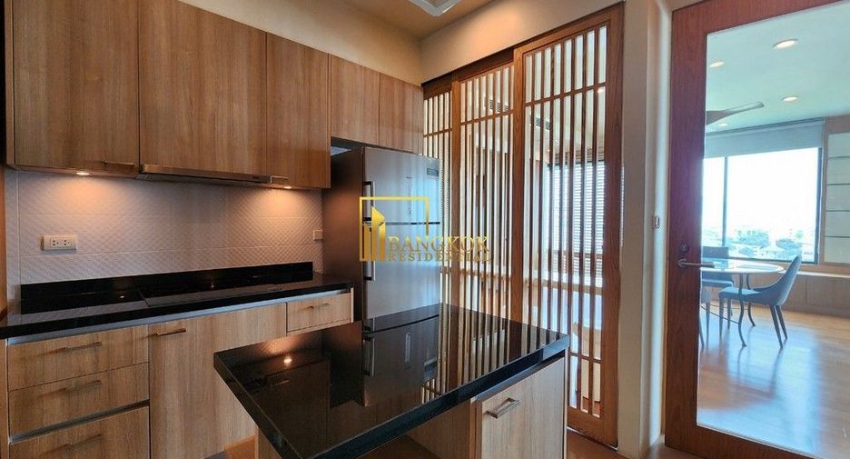 For rent 3 bedrooms condo in Yan Nawa, Bangkok